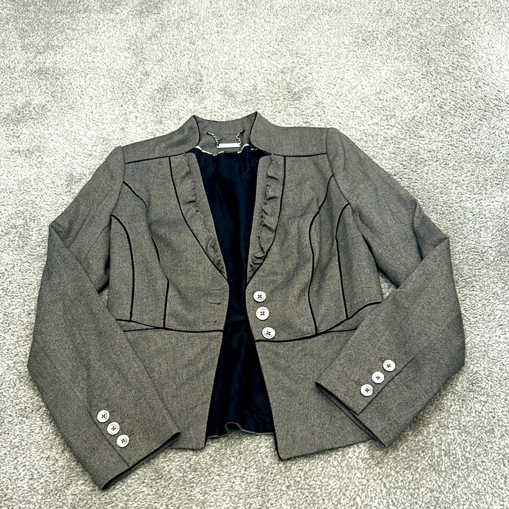 Brand new tweed blazer beautifully tailored fit size 2